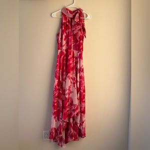 Gorgeous and flows so effortlessly WHBM dress